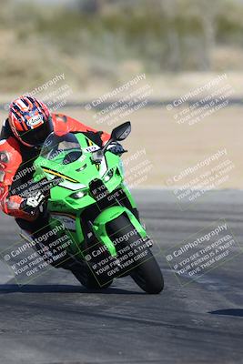 media/Jan-15-2026-Racers Edge (Thu) [[dfebeb70ab]]/2-A Group/Session 5 Turn 2/